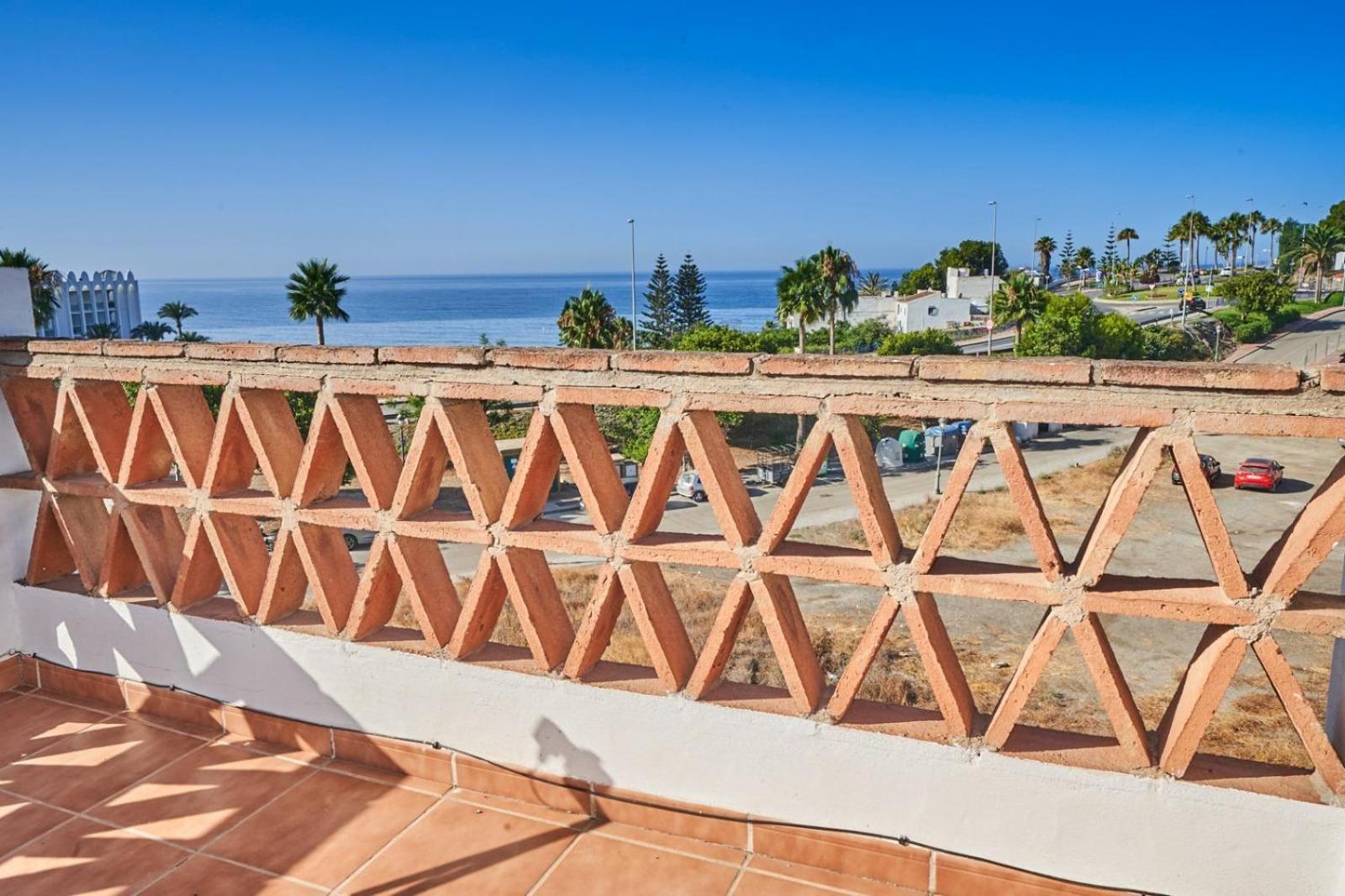 Villa Pura - Private Jacuzzi & Heated Pool Nerja Ngoại thất bức ảnh