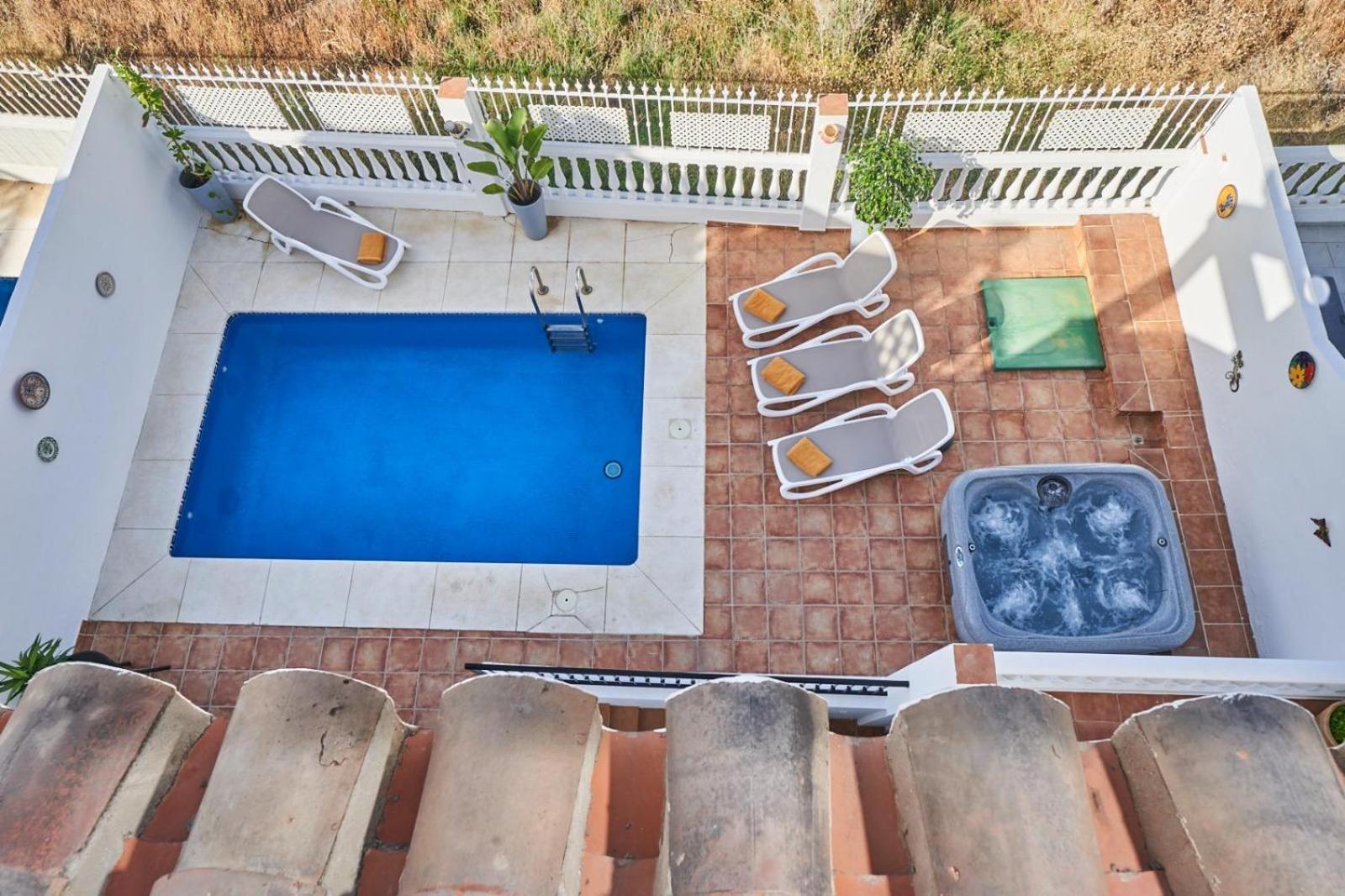Villa Pura - Private Jacuzzi & Heated Pool Nerja Ngoại thất bức ảnh