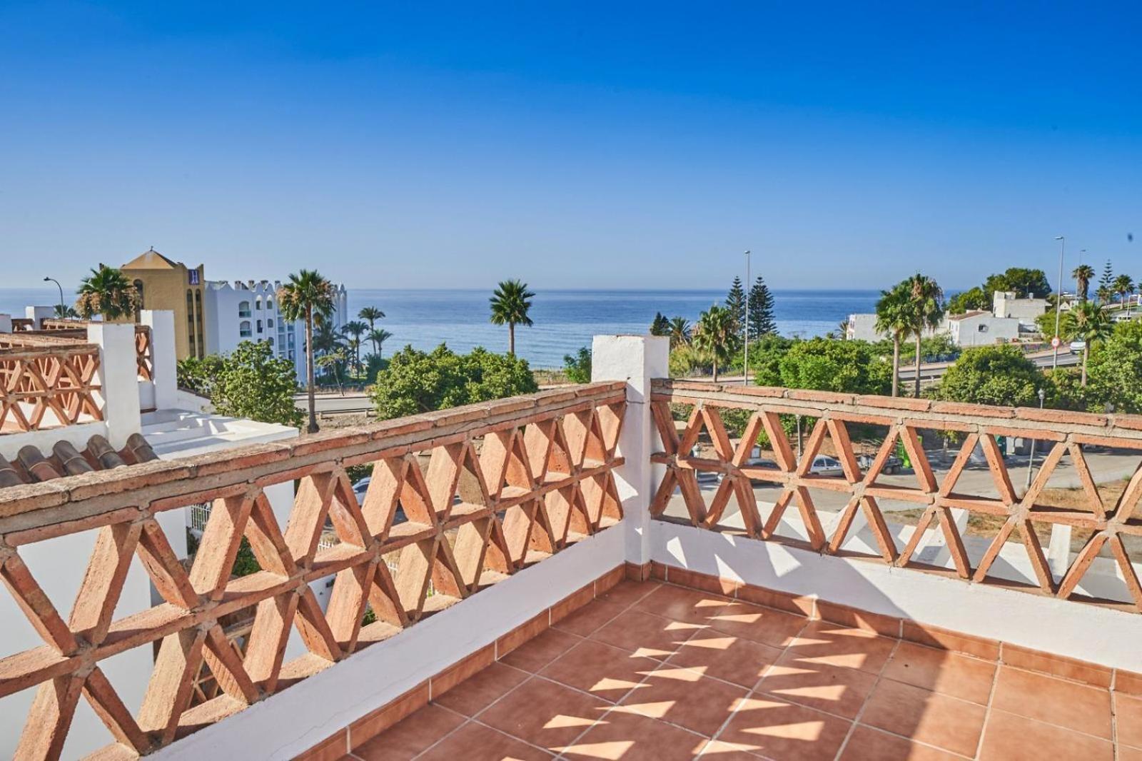 Villa Pura - Private Jacuzzi & Heated Pool Nerja Ngoại thất bức ảnh