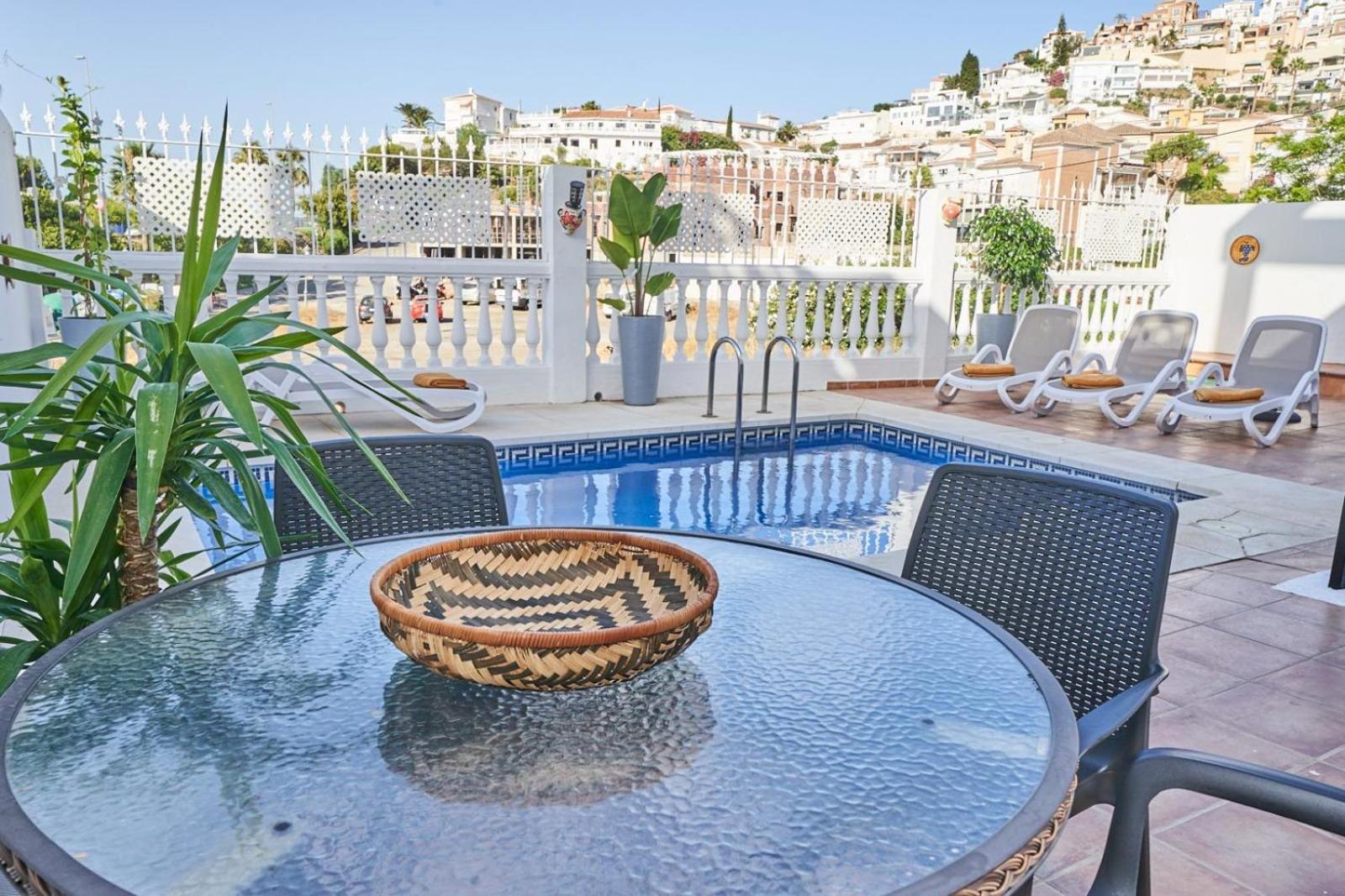 Villa Pura - Private Jacuzzi & Heated Pool Nerja Ngoại thất bức ảnh