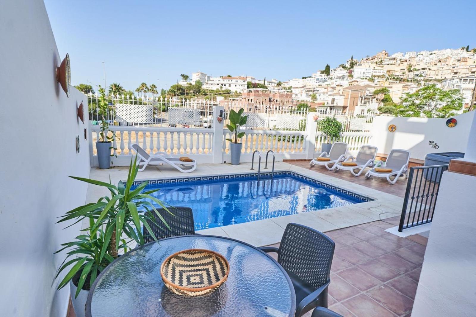 Villa Pura - Private Jacuzzi & Heated Pool Nerja Ngoại thất bức ảnh